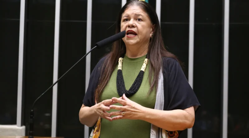 Comissão aprova projeto que impede corte automático do BPC por posse de veículo