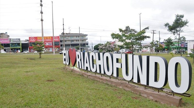 Trânsito no Riacho Fundo terá interdições por desfile do 36º aniversário nesta sexta