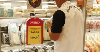 Apreensão de 603 kg de pescados no DF pela Vigilância Sanitária Vigilância Sanitária apreende 603 kg de pescados na Operação Semana Santa no DF