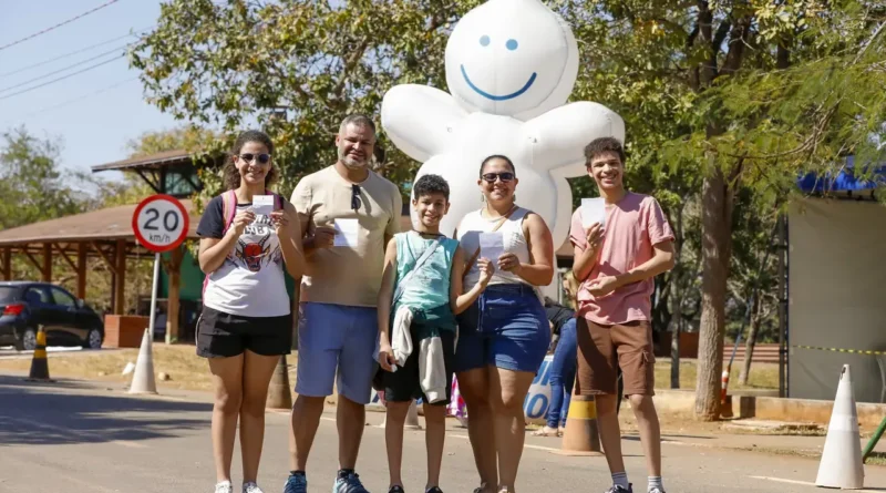 DF terá vacinação em 49 pontos neste sábado; caderneta pode ser atualizada