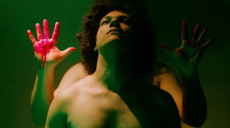 Cine Brasília exibe 'Labirinto dos Garotos Perdidos' em sessão especial no Dia do Orgulho LGBTQIA+