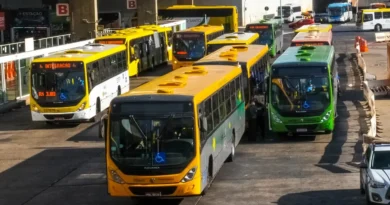 Onibus terão viagens extras nos dias de jogos da Seleção Ônibus terão viagens extras em dias de jogos da Seleção