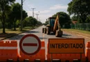 Interdição na Avenida Bernardo Sayão bloqueia via de acesso aos condomínios da Chácara 60