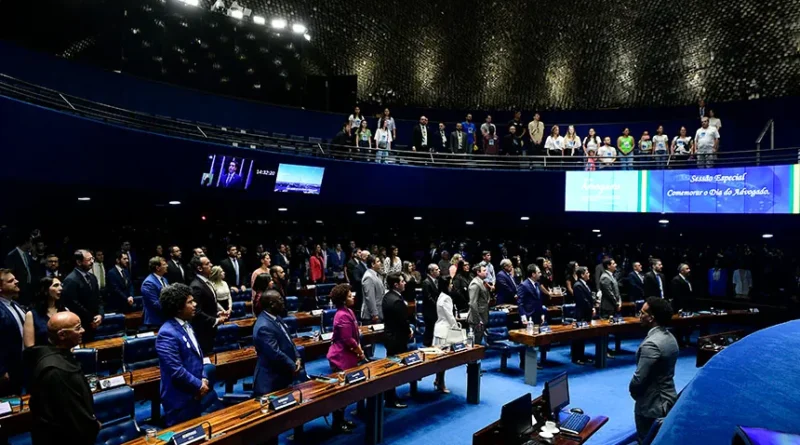 Lei 15.472/2026 atribui natureza alimentar aos honorários advocatícios