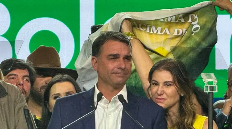 PL oficializa candidatura de Flávio Bolsonaro em convenção nacional