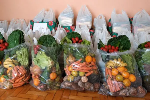 Lei institui Programa Cozinha Solidária Distrital e prevê refeições gratuitas para pessoas em vulnerabilidade no DF