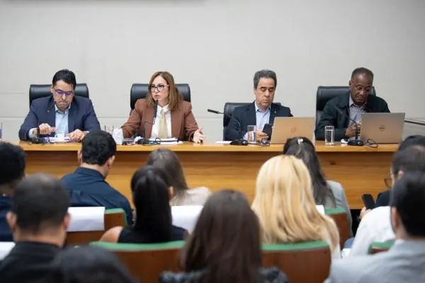 Audiência Pública Secretaria de Saúde presta contas do último quadrimestre de 2025 à.