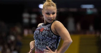 Flávia Saraiva fatura ouro na trave e no solo no Campeonato Brasileiro A carioca arrebatou.