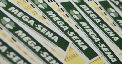 Ninguém acerta Mega-Sena; prêmio acumula para R$ 165 milhões Dezenas sorteadas foram – 16. Ninguém acerta Mega-Sena; prêmio acumula para R$ 165 milhões Dezenas sorteadas foram - 16.