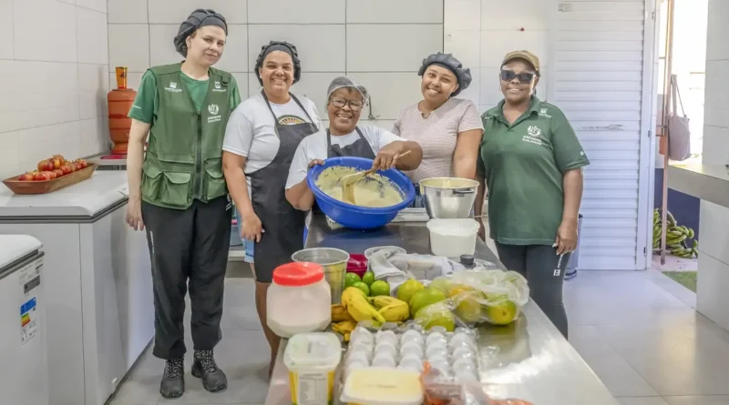 Peixe antes desprezado melhora renda de mulheres da pesca no Rio No centro dessa história.