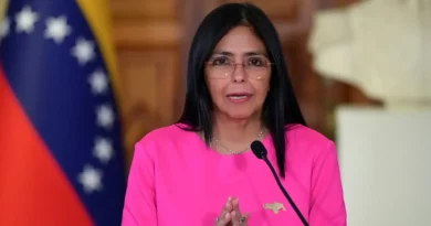 Presidente da Venezuela confirma acordo petrolífero com Estados Unidos Delcy Rodríguez.