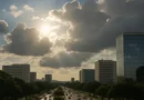 Previsão do tempo hoje para Brasília (DF) - sol e muitas nuvens à tarde; à noite o céu.