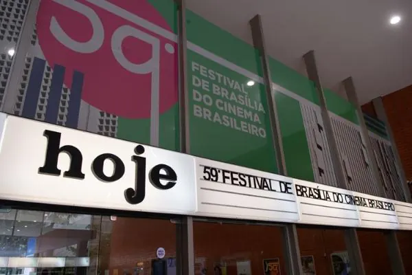 28º Troféu Câmara Legislativa Ganhadores do 28º Troféu Câmara Legislativa serão conhecidos.
