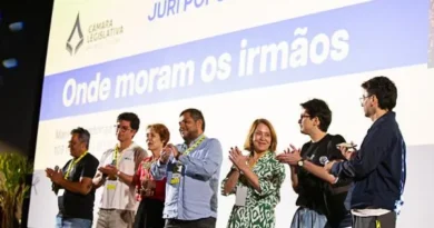 28º Troféu Câmara Legislativa Vencedores do Troféu Câmara Legislativa exaltam cinema. 28º Troféu Câmara Legislativa Vencedores do Troféu Câmara Legislativa exaltam cinema.
