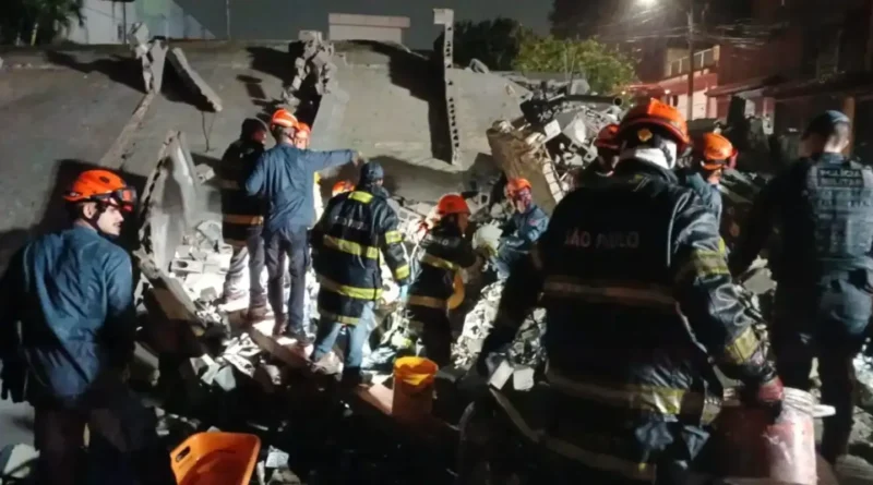 Chuvas deixam 152 famílias em abrigos no Vale do Ribeira (SP) Ao menos 152 famílias.