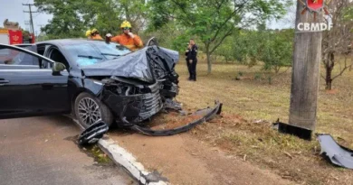 Colisão entre veículos deixa dois feridos no Lago Sul