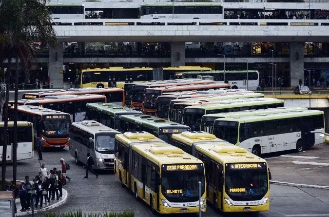 Com greve de ônibus, Justiça determina 80% da frota em horário de pico