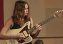 Gabi Terra é destaque do reality Duelo de Guitarras na TV Brasil A TV Brasil exibe neste.