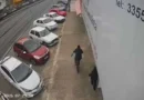 Homem é preso depois de apalpar nádegas de mulher na rua. Veja vídeo