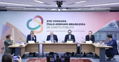 Jornada Ítalo-Hispano-Brasileira termina com debate sobre democracia e justiça.