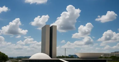 Previsão do tempo hoje para Brasília (DF) - sol com algumas nuvens; chove rápido durante o.
