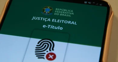 Saiba como baixar o e-Título para votar Para baixar, é necessário acessar a App Store ou o. Saiba como baixar o e-Título para votar Para baixar, é necessário acessar a App Store ou o.