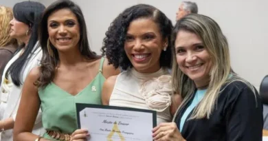 Sessão Solene Dia do Nutricionista tem homenagens e debate sobre promoção da saúde. Sessão Solene Dia do Nutricionista tem homenagens e debate sobre promoção da saúde.