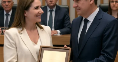 Sessão solene homenageia mediadores, advogados e colaboradores da Justiça do DF Homenagem.