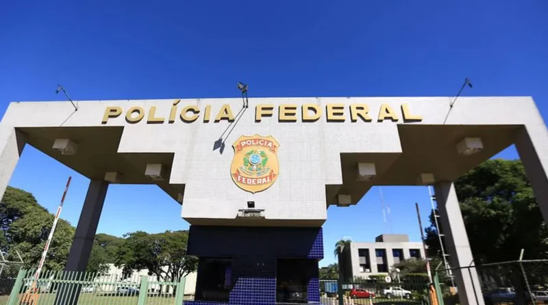 Sindicato de servidores da PF manifesta apoio a diretores afastados