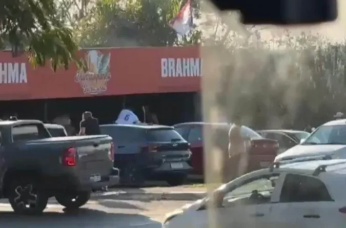 Atirador dispara de carro e fere três pessoas em bar de Santa Maria