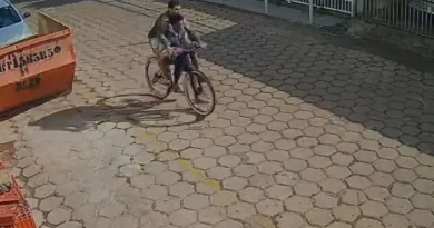 Câmera mostra fuga de dupla que assaltou e esfaqueou adolescente