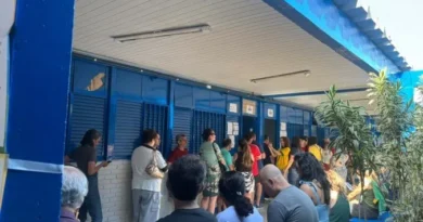 Eleitores enfrentam filas nas primeiras horas de votação no SIG e Lago Norte Eleitores enfrentam filas nas primeiras horas de votação no SIG e Lago Norte