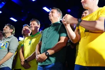 Flávio faz campanha em São Paulo; Lula teve ato em Belo Horizonte Candidatos informaram.