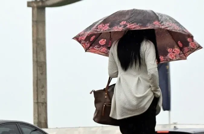 Inmet prevê chuvas acompanhadas de vento, raios e granizo