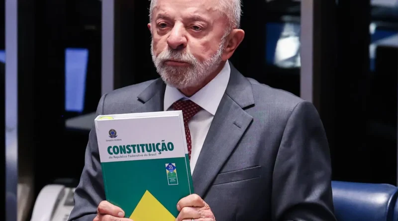 Lula faz campanha em MG e celebra fim da jornada 6x1 Lula participou de passeatas em Juiz.