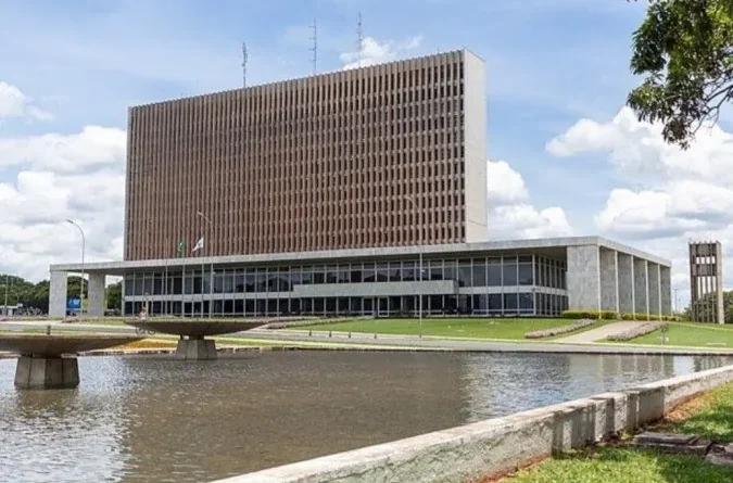 Na reta final, candidatos ao GDF avaliam última pesquisa Correio/Opinião