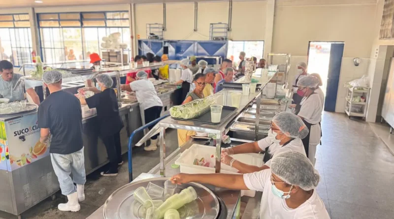 Restaurantes Comunitários do DF promovem ação de educação alimentar e nutricional